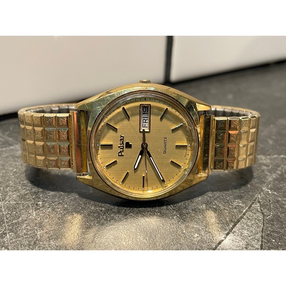 Pulsar Other - Vintage Gold Tone Pulsar V563-8109 with Stretch Band - New Battery
